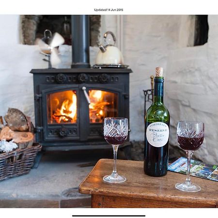 Ty Fferm Hen, Ancient Farmhouse, Coity Bach Talybont-on-Usk Ngoại thất bức ảnh