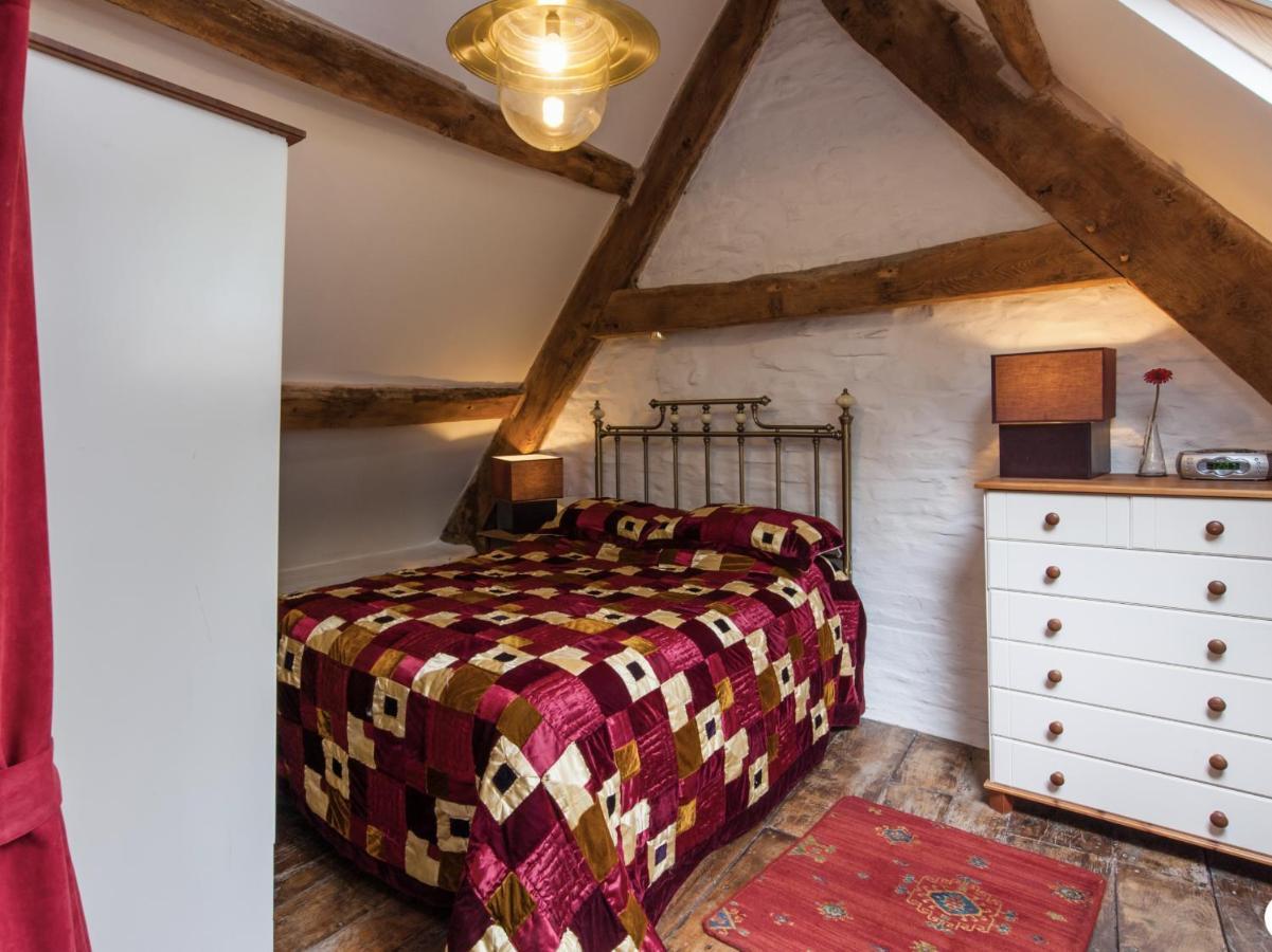 Ty Fferm Hen, Ancient Farmhouse, Coity Bach Talybont-on-Usk Ngoại thất bức ảnh